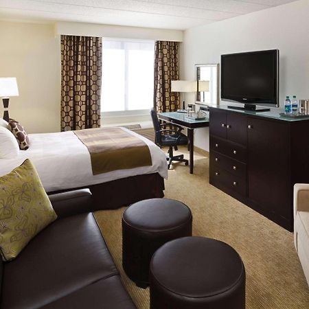 Radisson Hotel Bismarck Habitación foto
