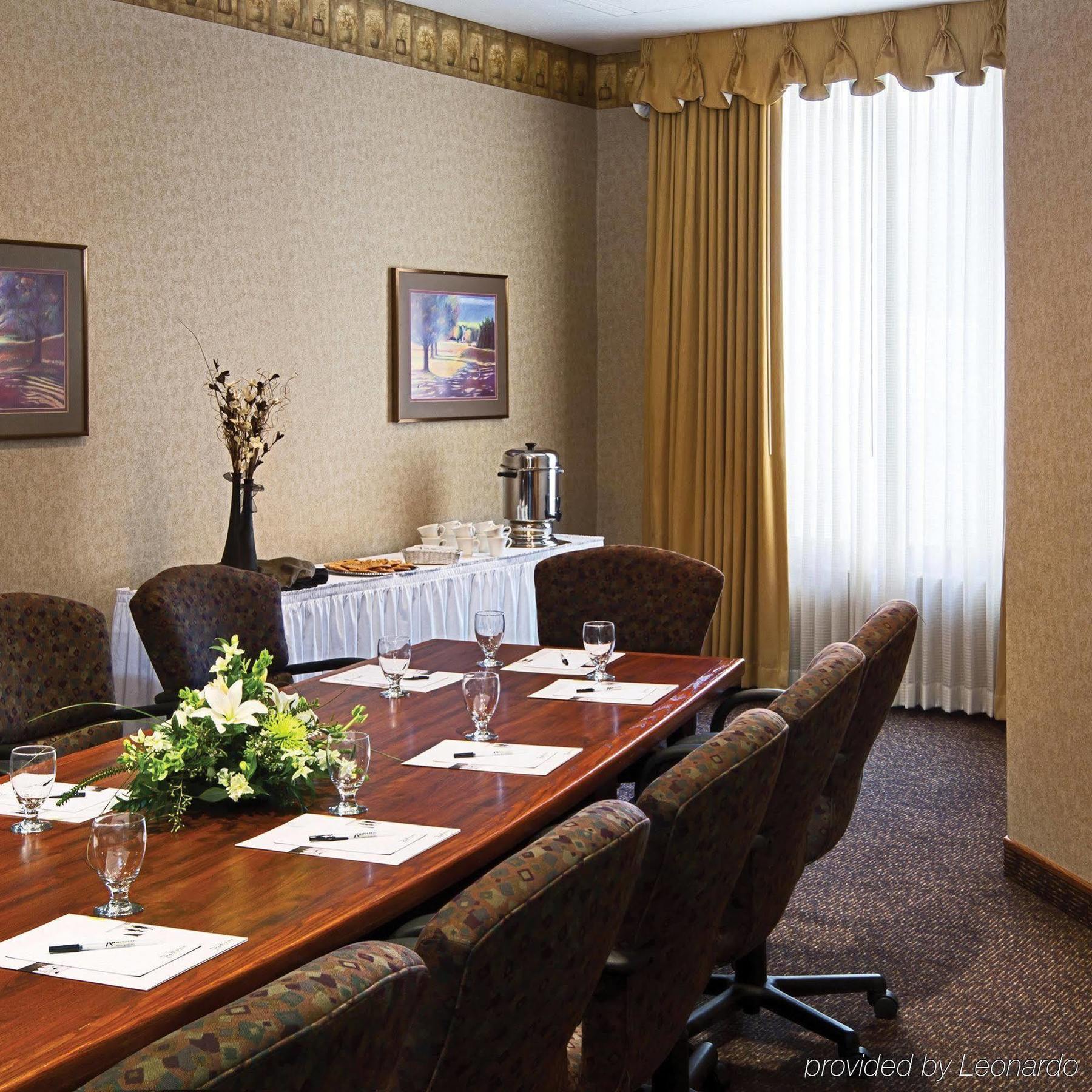 Radisson Hotel Bismarck Negocio foto